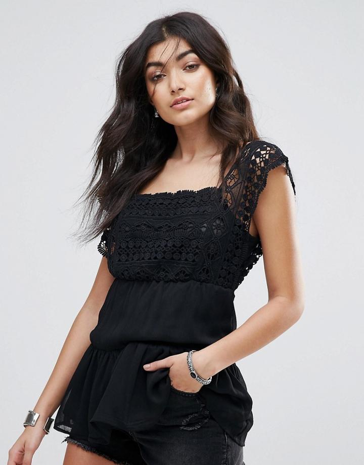 Crescent Sleeveless Lace Peplum Top - Black