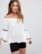 En Creme Off Shoulder Top With Embroiderry And Lace Trim - White