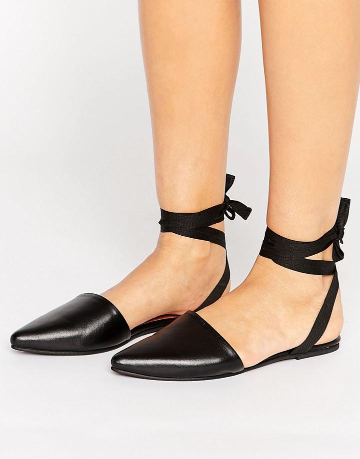 Park Lane Tie Ankle Point Shoe - Black