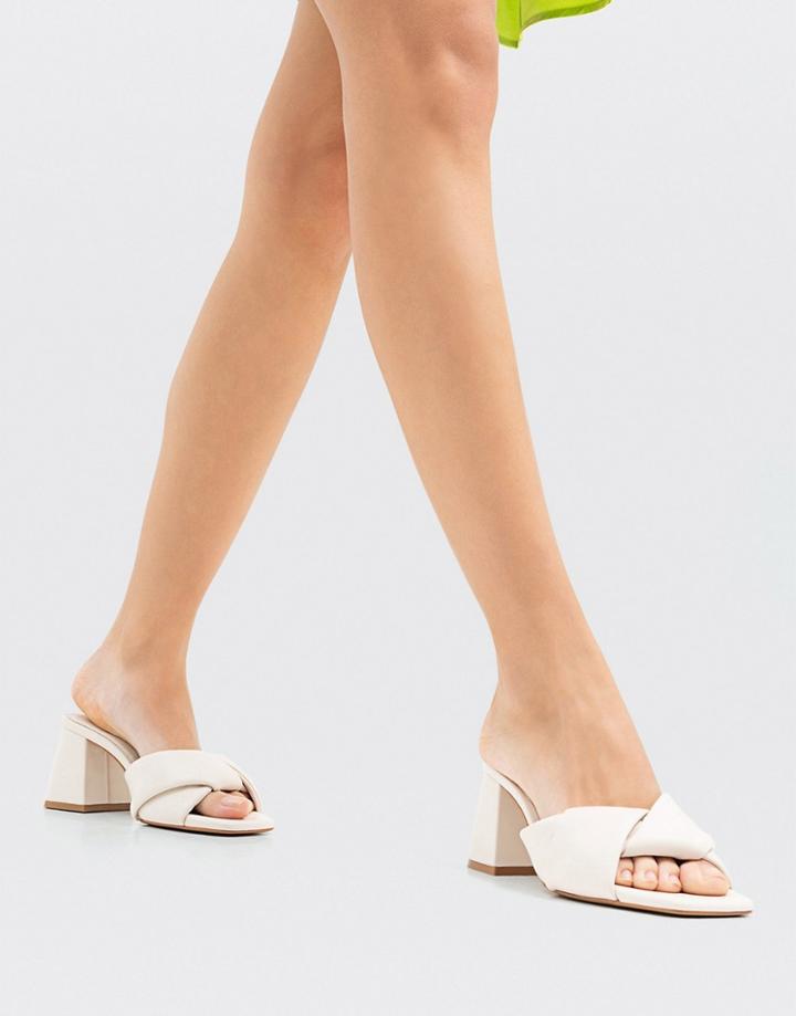 Stradivarius Cross Strap Mule In Cream-white