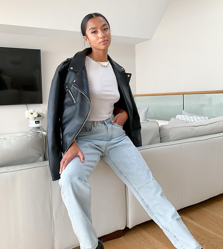 Missguided Petite Riot High Rise Denim Mom Jeans In Blue - Mblue