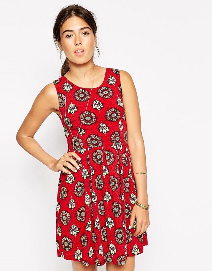 Iska Dress In Kaleidoscope Floral Print - Burgundy