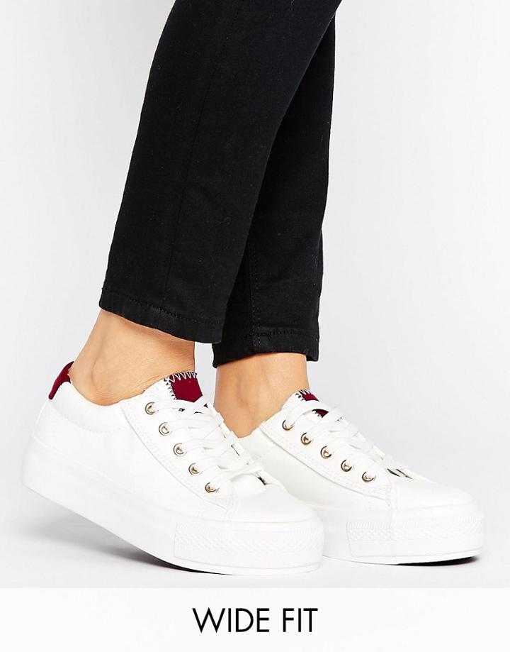 New Look Wide Fit Chunky Lace Up Sneaker - Black