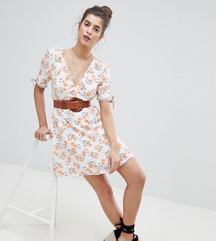 Reclaimed Vintage Inspired Floral Plunge Neck Tea Dress-white