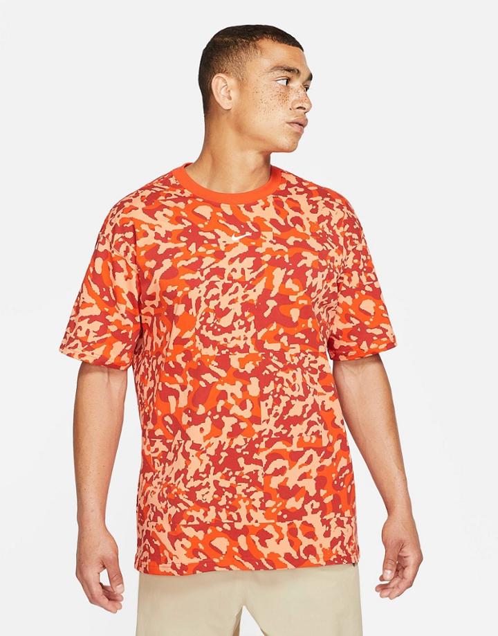 Nike Valentines Short Sleeve T-shirt In White With Contrast Cuffs-orange
