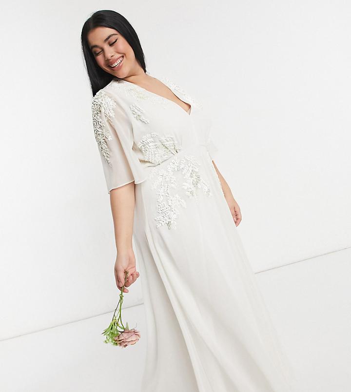 Hope & Ivy Plus Bridal Plunge Neck Maxi Dress In Ivory-white