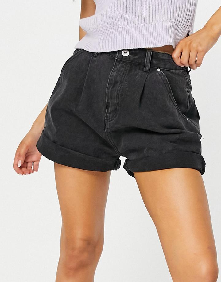 Cotton: On Slouchy Boyfriend Shorts In Black Wash