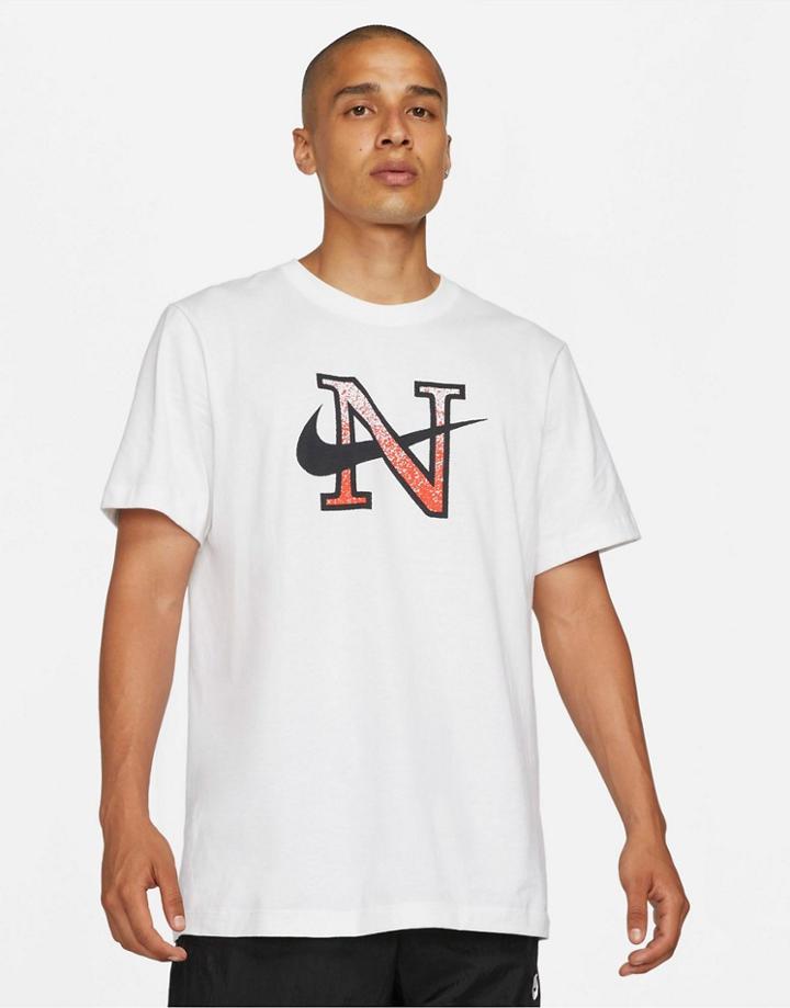 Nike Initial Logo T-shirt In White