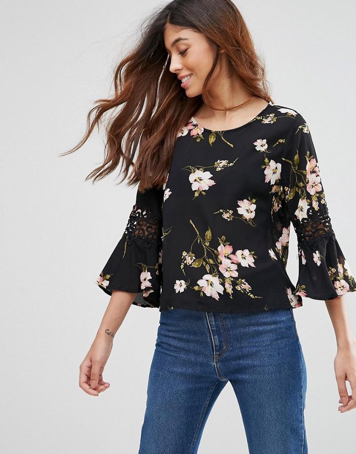 Qed London Floral Top With Crochet Sleeve Detail - Black