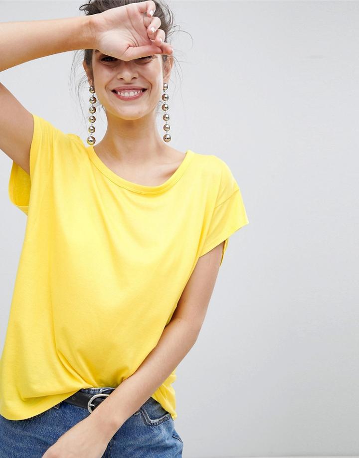 Stradivarius Basic Jersey Scoop Neck Tee - Yellow