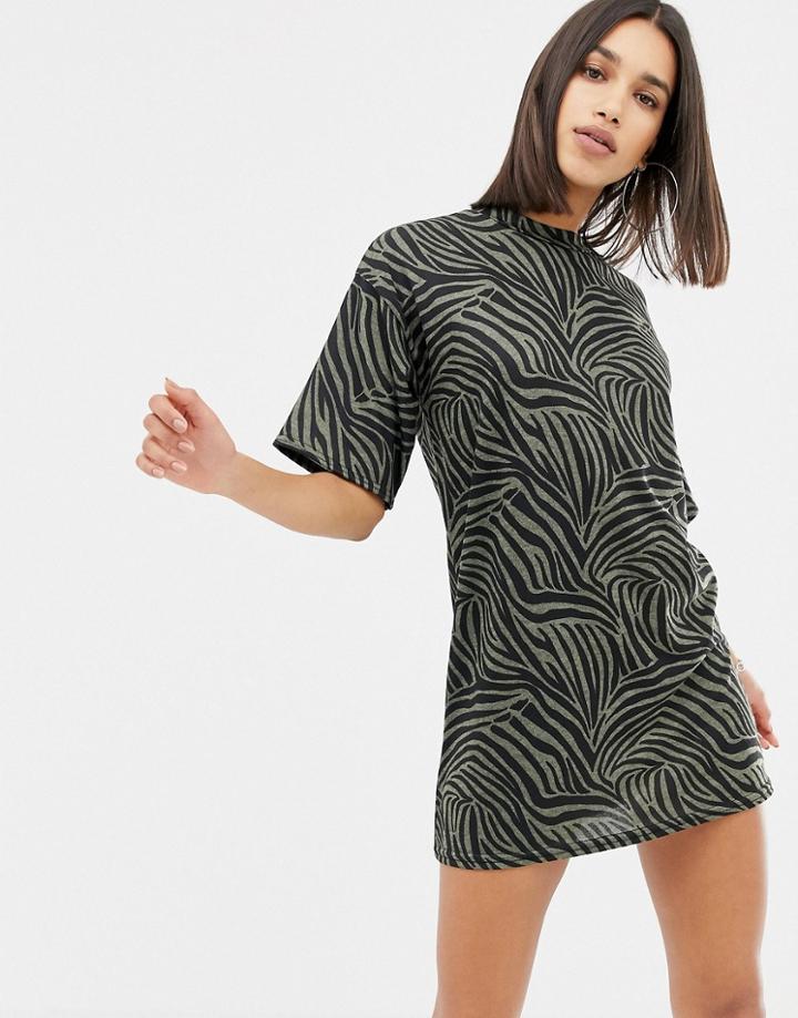 Prettylittlething T-shirt Mini Dress In Khaki Tiger Print - Black