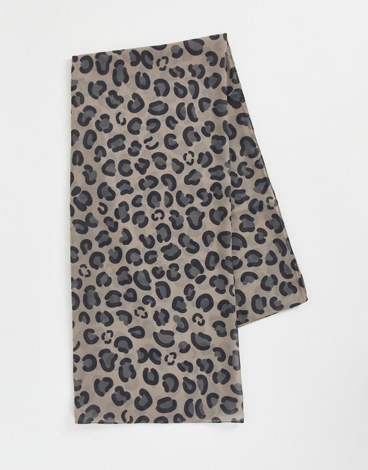 Bolongaro Trevor Leopard Print Casual Scarf In Gray
