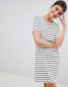 Prettylittlething Stripe T-shirt Dress - Multi