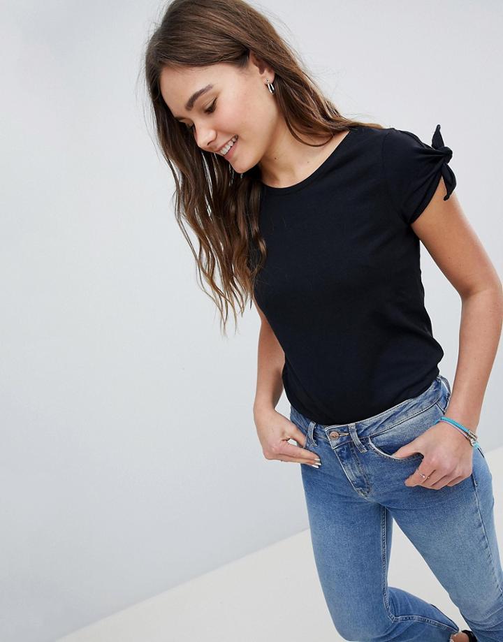 Brave Soul Betty T Shirt With Knot Sleeve Detail - Black