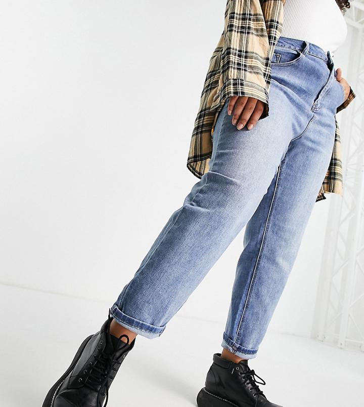 Simply Be Mom Jeans In Light Blue Wash-blues