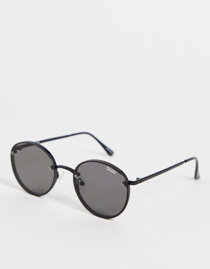 Quay Farrah Unisex Round Sunglasses In Black With Smoky Lens