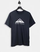 Nike Running Dri-fit Trail Boyfriend T-shirt In Black