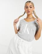 Calvin Klein Jeans V Neck Logo T-shirt In Gray-grey