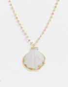Asos Design Necklace With Sea Shell Pendant And Detailed Chain In Gold - Gold