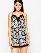 Ax Paris Romper With Plunge Neck In Daisy Print - Gray