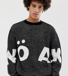 Noak Chunky Logo Sweater In Navy - Navy