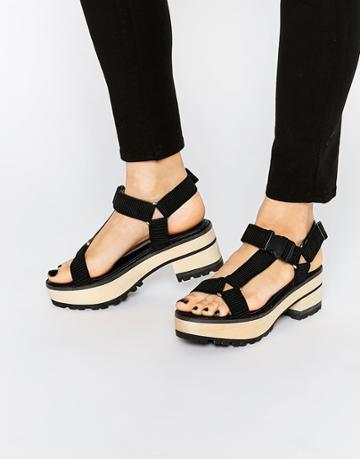 Eeight Valentina Black Chunky Heeled Sandals - Black
