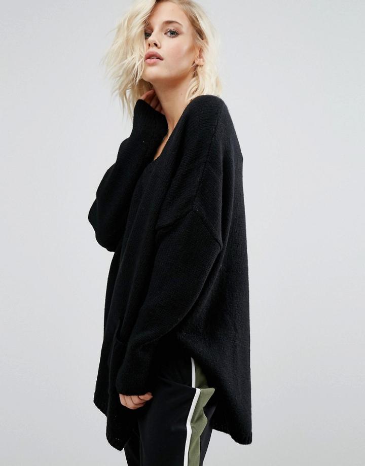 H.one Oversized V Neck Pocket Sweater - Black
