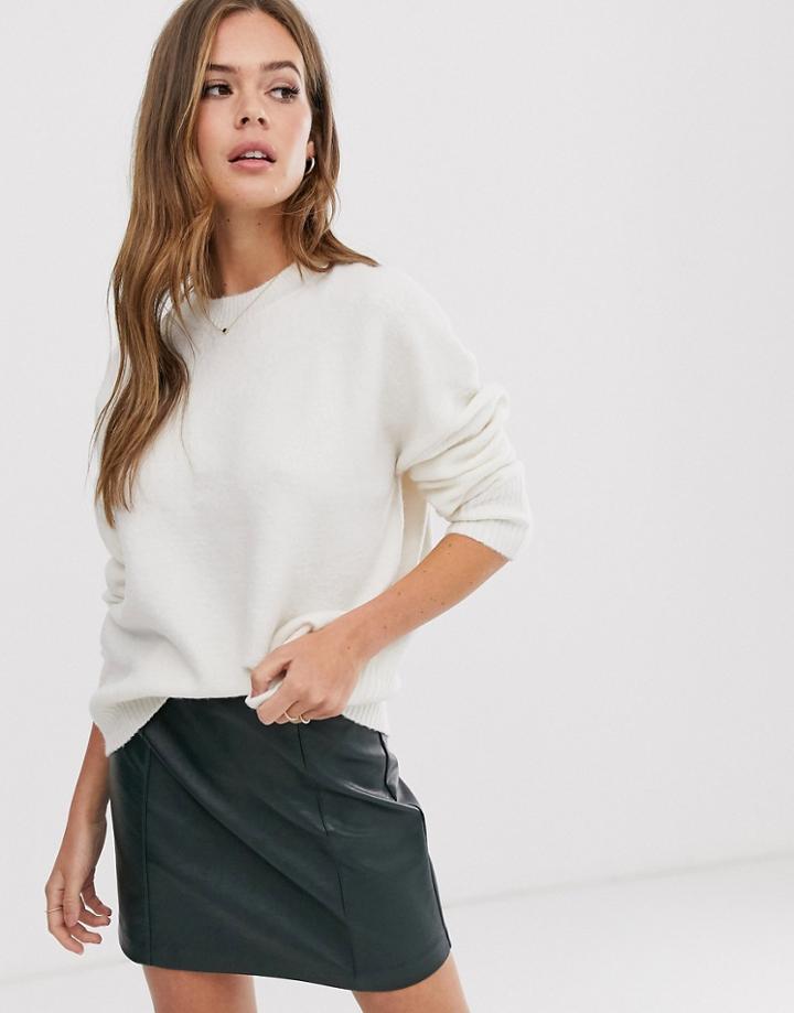 New Look Long Line Crew Neck Rib Sweater In Cream