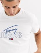 Tommy Jeans T-shirt In White With Chest Signature Logo