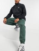 Nike Club Casual Fit Cuffed Sweatpants In Black-green
