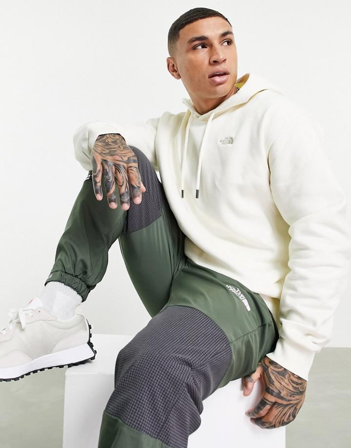 The North Face City Standard Hoodie In White