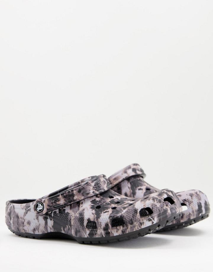 Crocs Classic Shoes In Green Black Bleach Dye