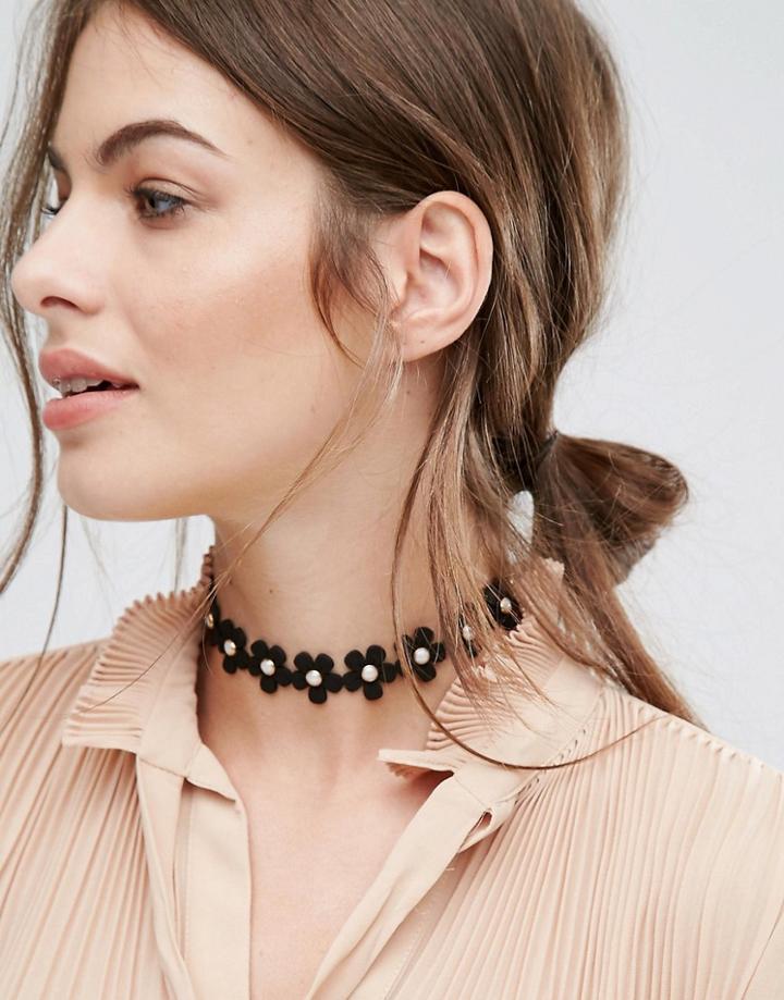 New Look Flower Choker Necklace - Black