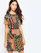 Style London Dress In Patchwork Print - Black