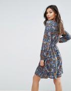 Yumi Long Sleeve Dress In Mini Floral Print - Black