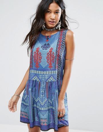 Island Stories Beach Dress With Contast Embroidery - Navy