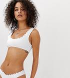 South Beach Exclusive Mix And Match Scallop Edge Crop Bikini Top In White