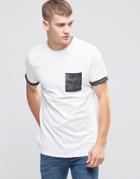 New Look T-shirt In Off White With Camo Pocket - White