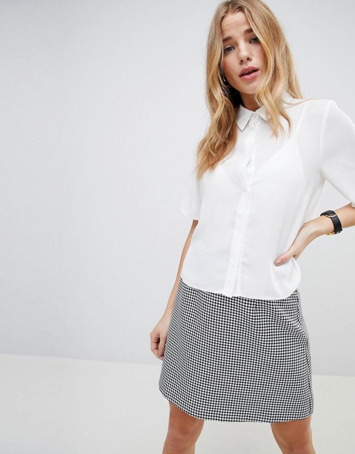 Asos Design Boxy Short Sleeve Shirt In Stretch Cotton - White