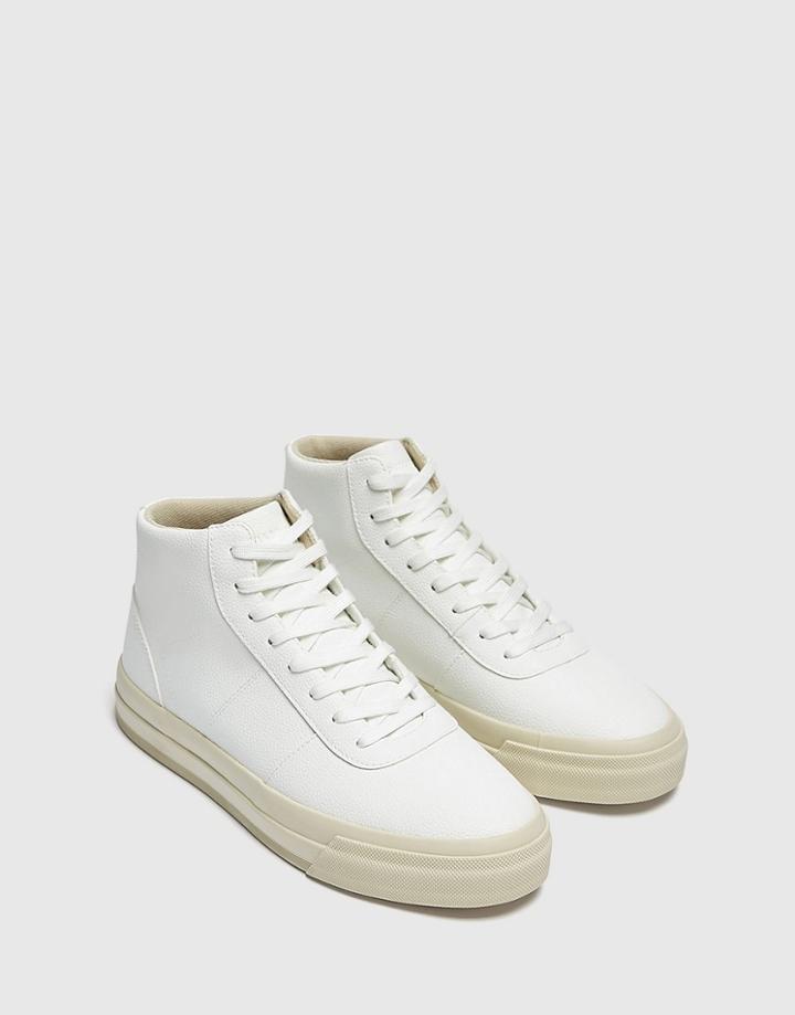 Pull & Bear Hi Top Sneakers In White Pu