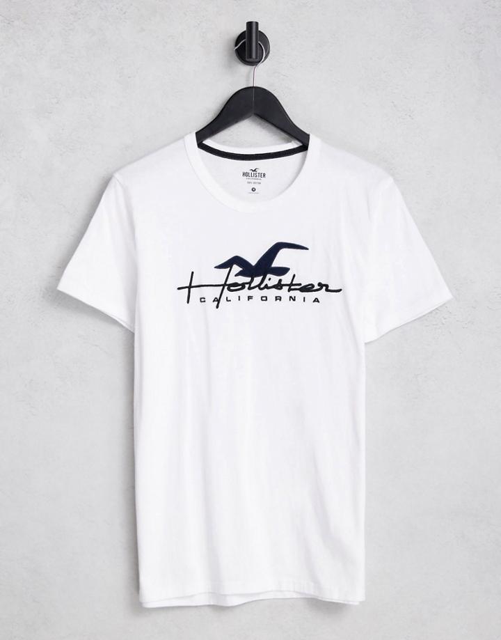 Hollister Large Front Vertical Logo T-shirt In White