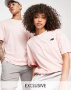 New Balance Unisex Logo T-shirt In Pink