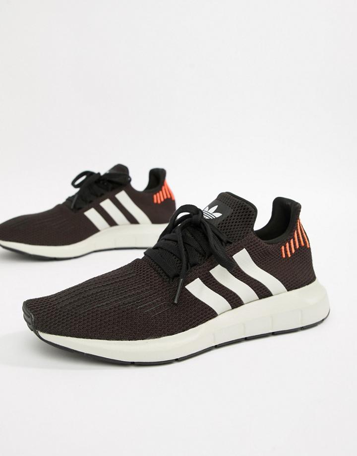 Adidas Originals Swift Run Sneakers In Black B37730 - Black