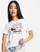 Nike Heart Graphic T-shirt In White