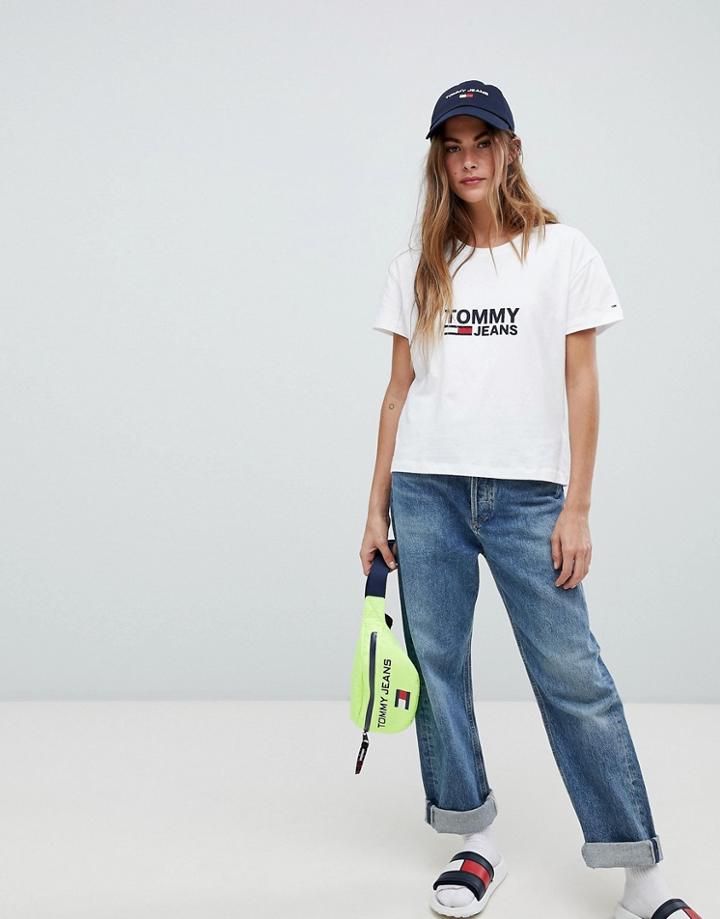 Tommy Jeans T-shirt With Classic Flag Logo - White