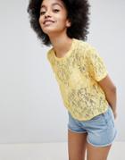 Monki Lace T-shirt - Yellow