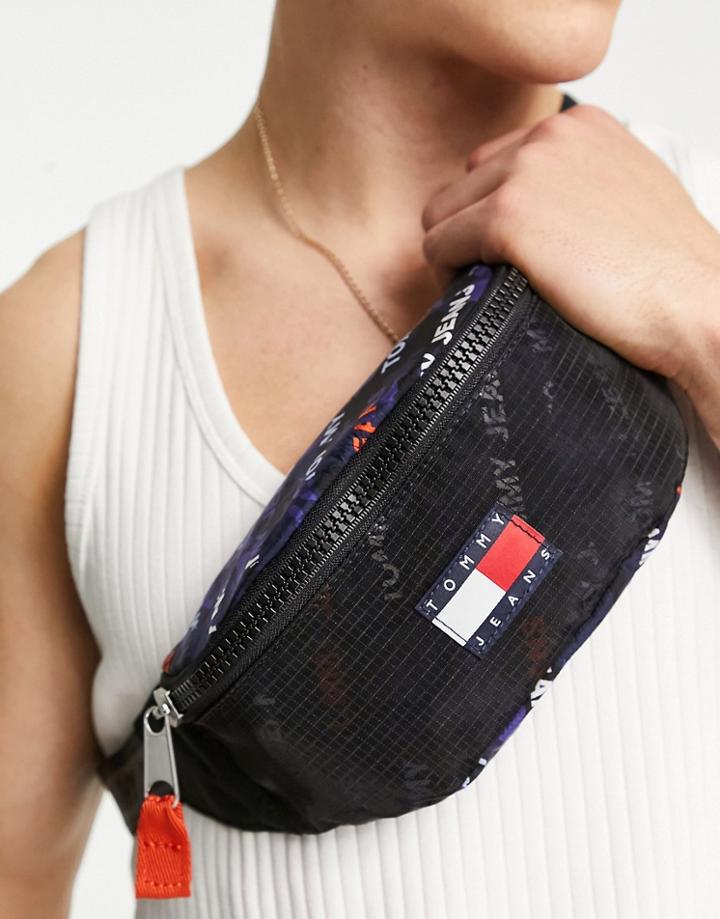 Tommy Jeans Utility Fanny Pack In Black