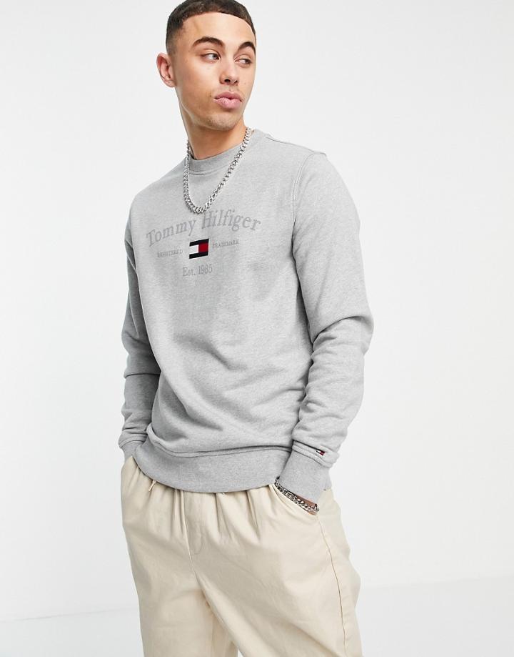Tommy Hilfiger Arch Artwork Sweatshirt-grey