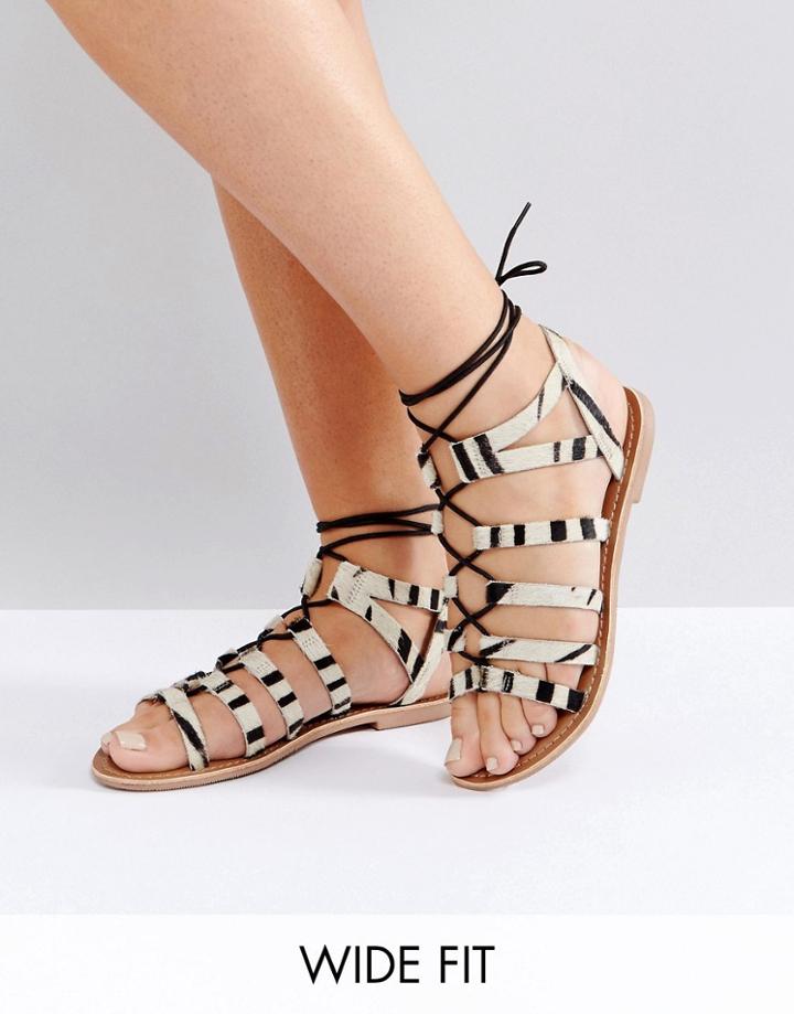 New Look Wide Fit Giraffe Print Ghille Flat Sandal - White