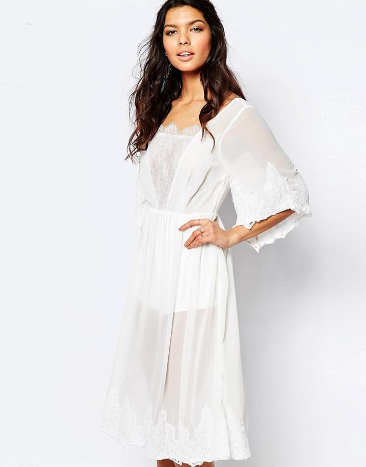 The Jetset Diaries Midi Lace Dress In Ivory - Ivory